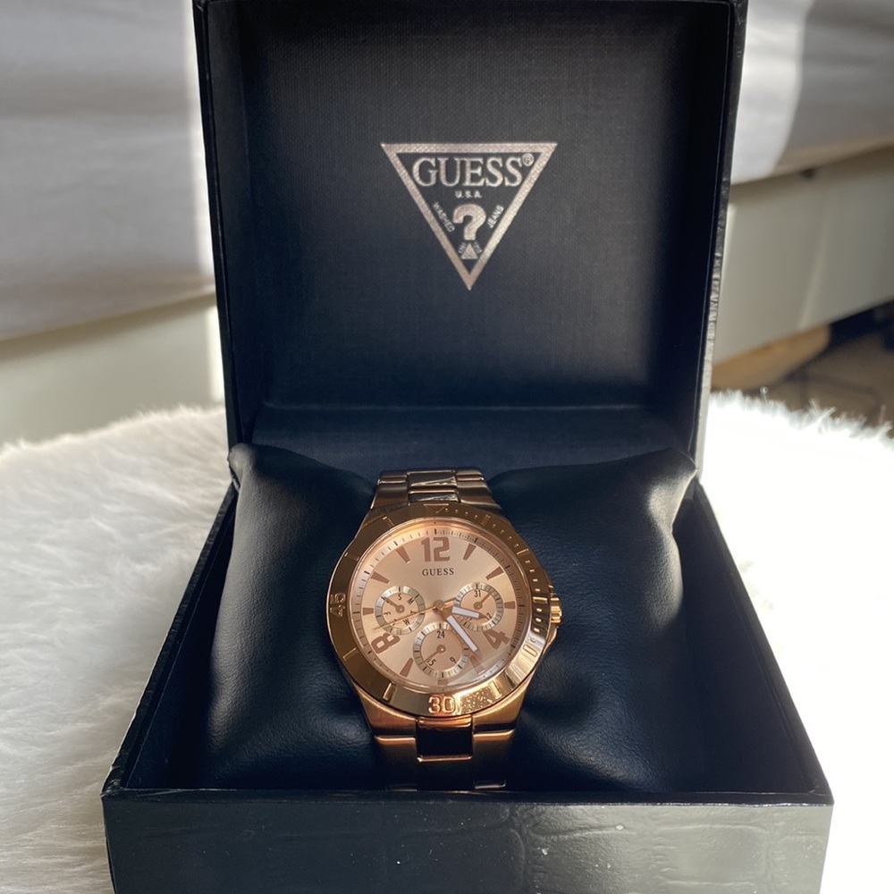 Guess watch - Picture 3 of 9